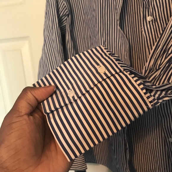 Blue and white button up Zara Shirt - Picture 2 of 6